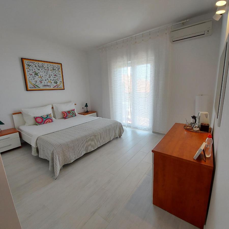 Guest House Mediterranean Hvar Town Exterior photo