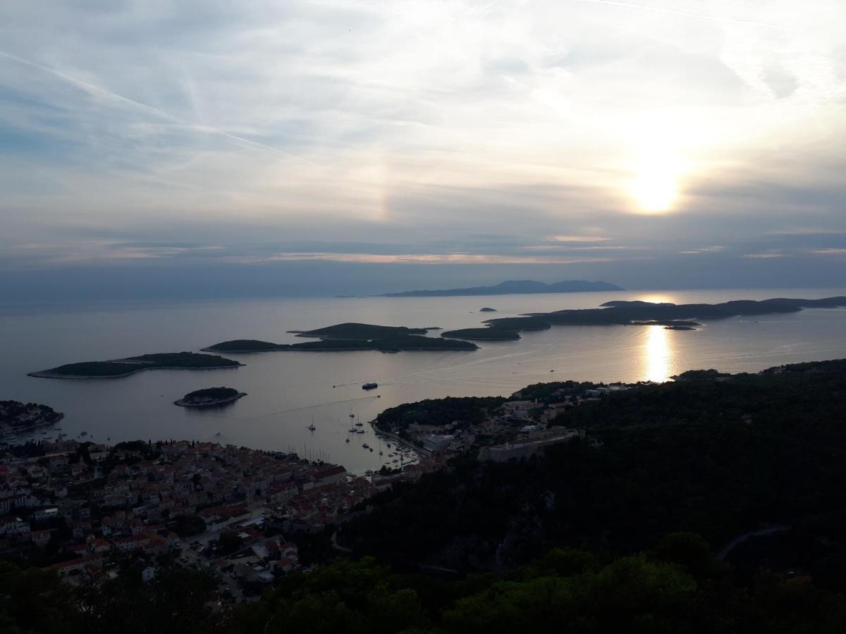 Guest House Mediterranean Hvar Town Exterior photo